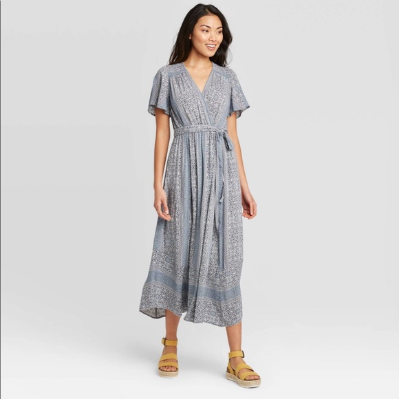 Knox Rose Dresses & Skirts - Knox Rose Blue Paisley Maxi Dress